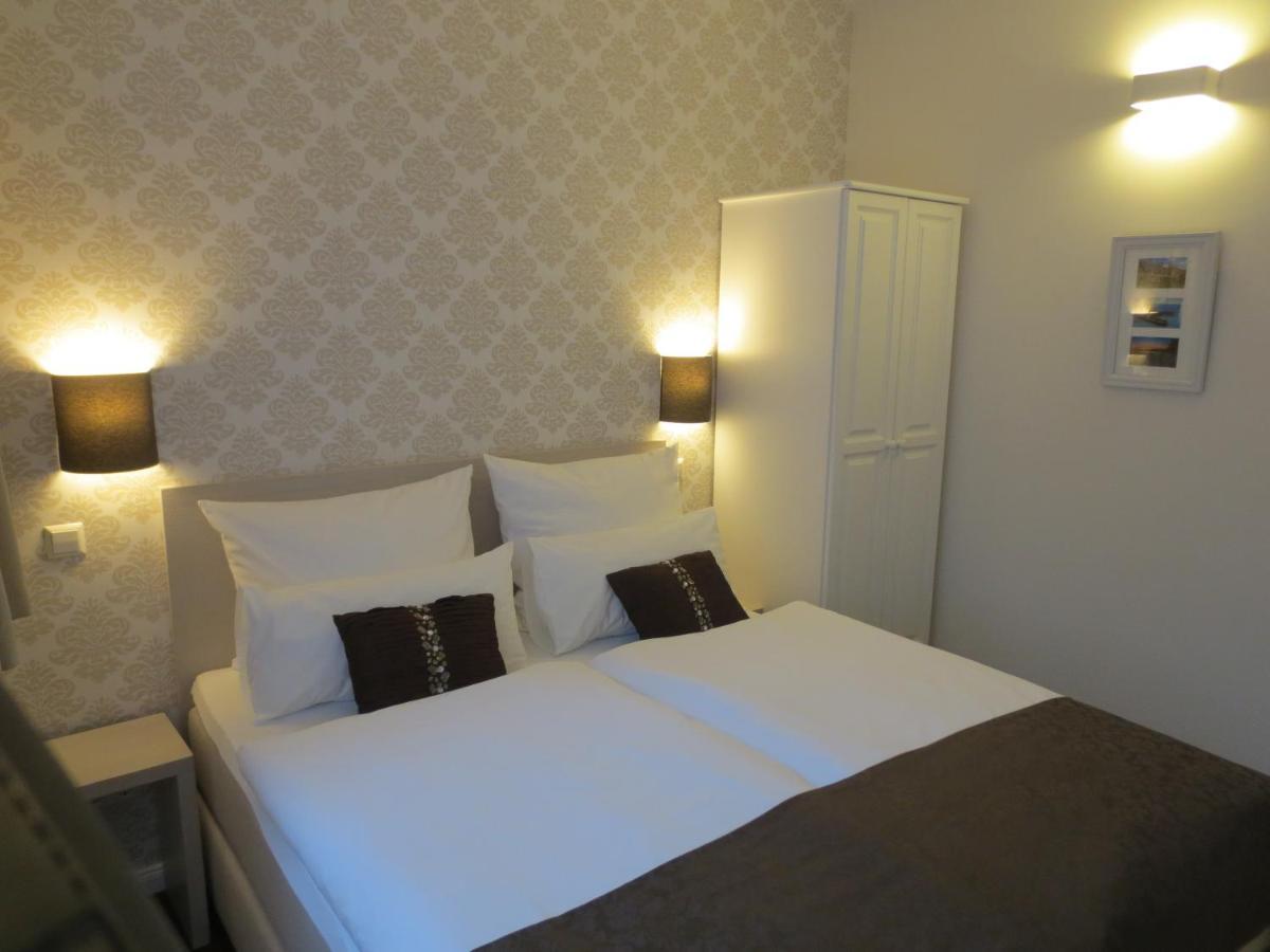 List Five - Your British Guesthouse 斯图加特 外观 照片