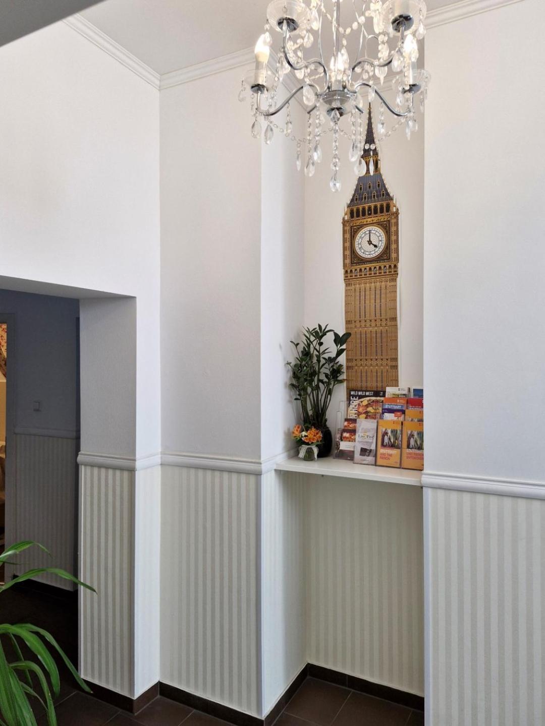 List Five - Your British Guesthouse 斯图加特 外观 照片